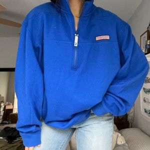 Vineyard vines sweatshirt